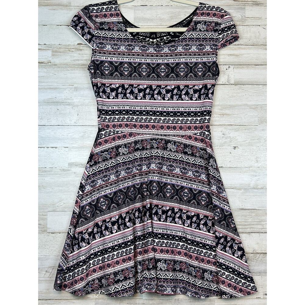 No Boundaries Lace Back Fit & Flare Skater Dress Jrs Med 7-9 Black Pink Coquette